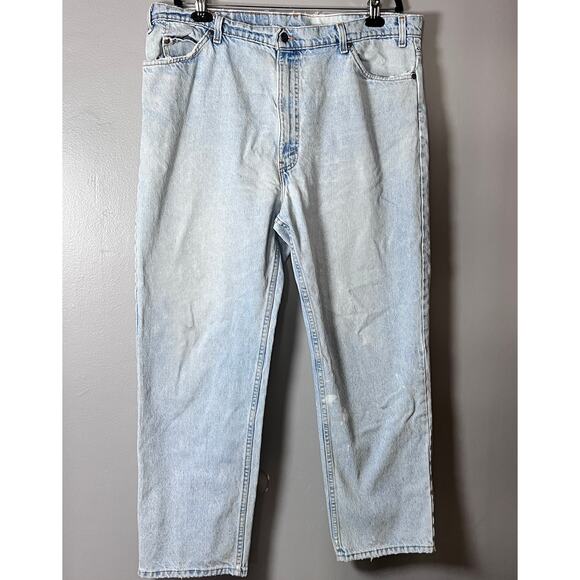 ✨Vintage Levi’s 540 Relaxed Fit Taper Jeans W42 L30 Men’s Light Wash Denim Pants - Picture 1 of 11